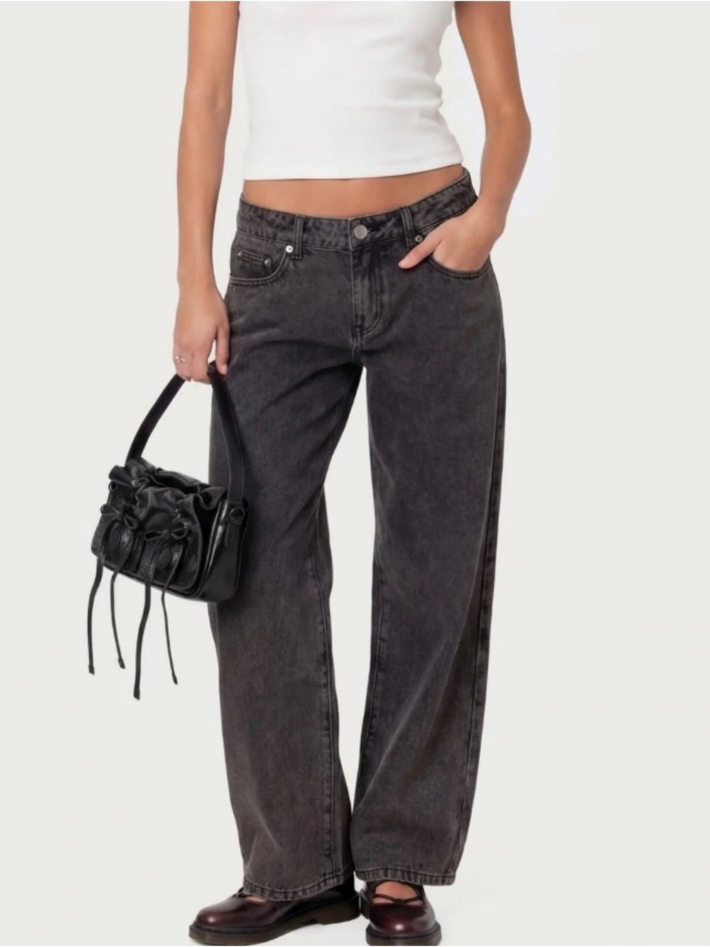 Edikted Women's Petite Raelynn Washed Low Rise Baggy Jeans